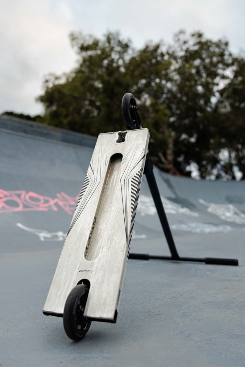 Freestyle koloběžka Grit Invader 6.5 Raw