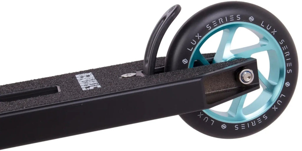 Freestyle koloběžka Striker Essential S Black Teal